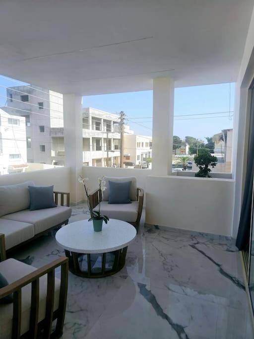 Deluxe Apartment Paphos Exterior foto
