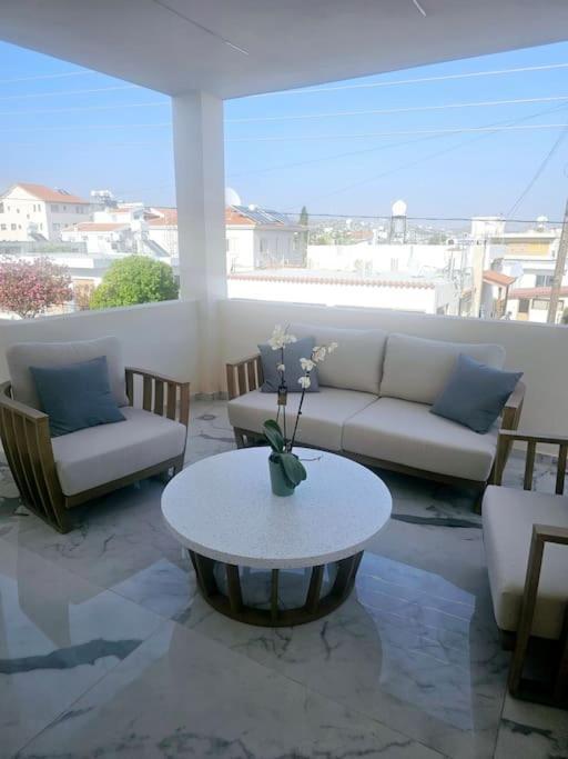 Deluxe Apartment Paphos Exterior foto